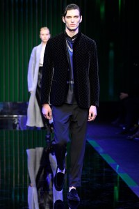 Giorgio Armani RTW Fall 2022