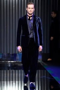Giorgio Armani RTW Fall 2022