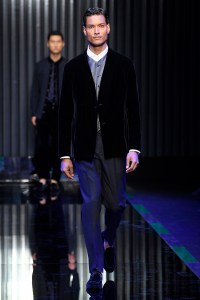 Giorgio Armani RTW Fall 2022