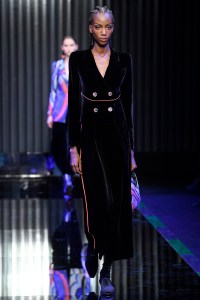 Giorgio Armani RTW Fall 2022