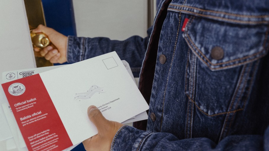 Levi Strauss is working to get community college students to register and vote.