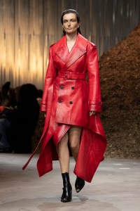 Alexander McQueen RTW Fall 2022