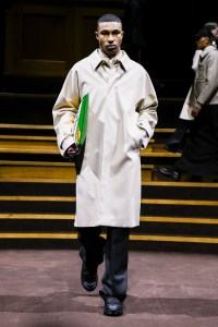 Burberry RTW Fall 2022