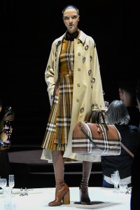 Burberry RTW Fall 2022