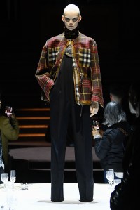 Burberry RTW Fall 2022