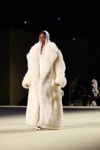 Balmain RTW Fall 2022