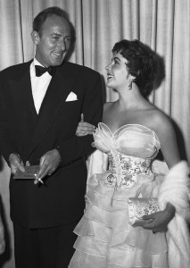 Michael Wilding and Elizabeth Taylor at the 1953 Oscars 