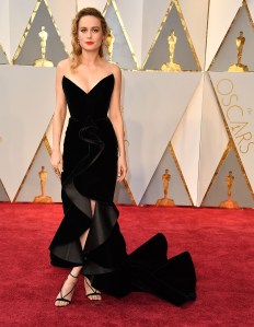 Brie Larson in Oscar de la Renta at the 2017 Oscars 