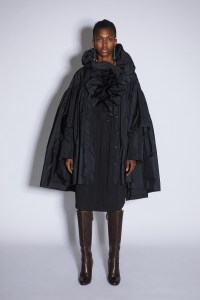 Lutz Huelle RTW Fall 2022