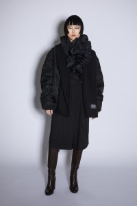Lutz Huelle RTW Fall 2022