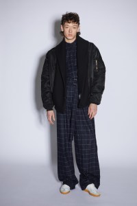 Lutz Huelle RTW Fall 2022