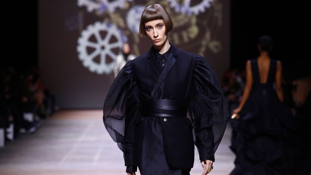 BERLIN, GERMANY - MARCH 15: A model walks the runway at the Esther Perbandt show during the Mercedes-Benz Fashion Week Berlin March 2022 at Kraftwerk Mitte on March 15, 2022 in Berlin, Germany. (Photo by Sebastian Reuter/Getty Images for Nowadays )
