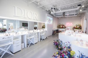 A look at the Miss Dior pop-up .