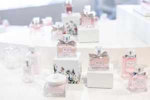 A look at the Miss Dior pop-up .