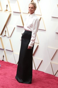 Uma Thurman at the 94th Academy Awards held at Dolby Theatre at the Hollywood & Highland Center on March 27th, 2022 in Los Angeles, California.