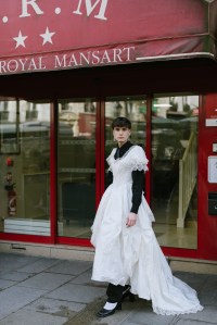They Are Wearing: Paris Fashion Week Fall 2022