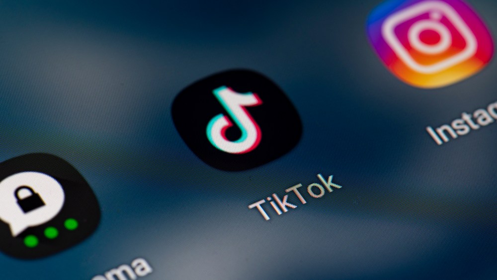 21 January 2022, Berlin: On the screen of a smartphone you can see the icon of the app TikTok. Photo by: Fabian Sommer/picture-alliance/dpa/AP Images