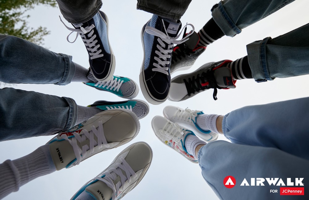 Airwalk's skateboarding shoes and sneakers were popularized during the '90s.