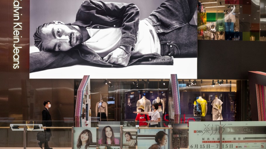 A new Dataweave report shows that inflation's up but prices in certain apparel and footwear categories are rising faster than others.