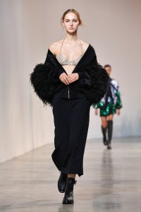 Elie Saab RTW Fall 2022