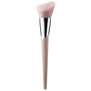 Fenty Beauty bronzer brush