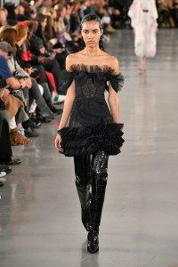 Giambattista Valli RTW Fall 2022