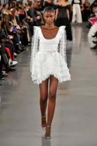 Giambattista Valli RTW Fall 2022