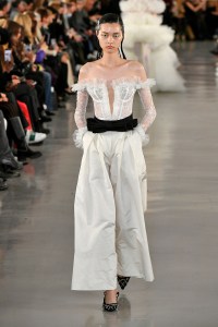 Giambattista Valli RTW Fall 2022