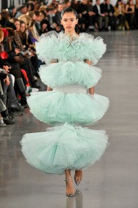Giambattista Valli RTW Fall 2022