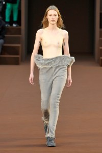 Loewe RTW Fall 2022