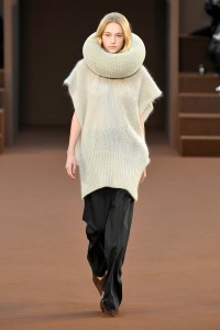 Loewe RTW Fall 2022