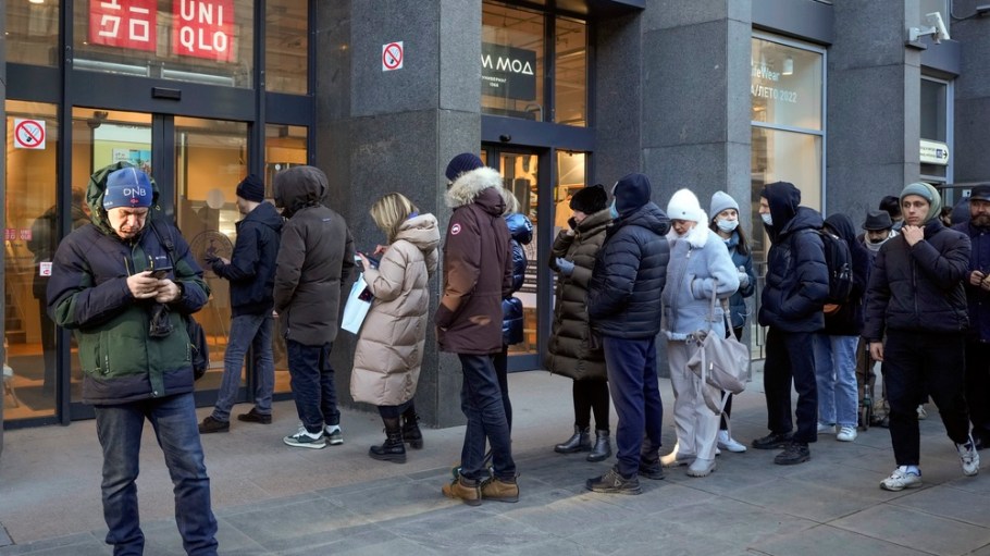 Uniqlo Russia