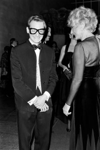 Pat Buckley and Hamish Bowles attend the Metropolitan Museum of Art Costume Institute "Fashion and History: A Dialogue" exhibition and gala on December 8, 1983.