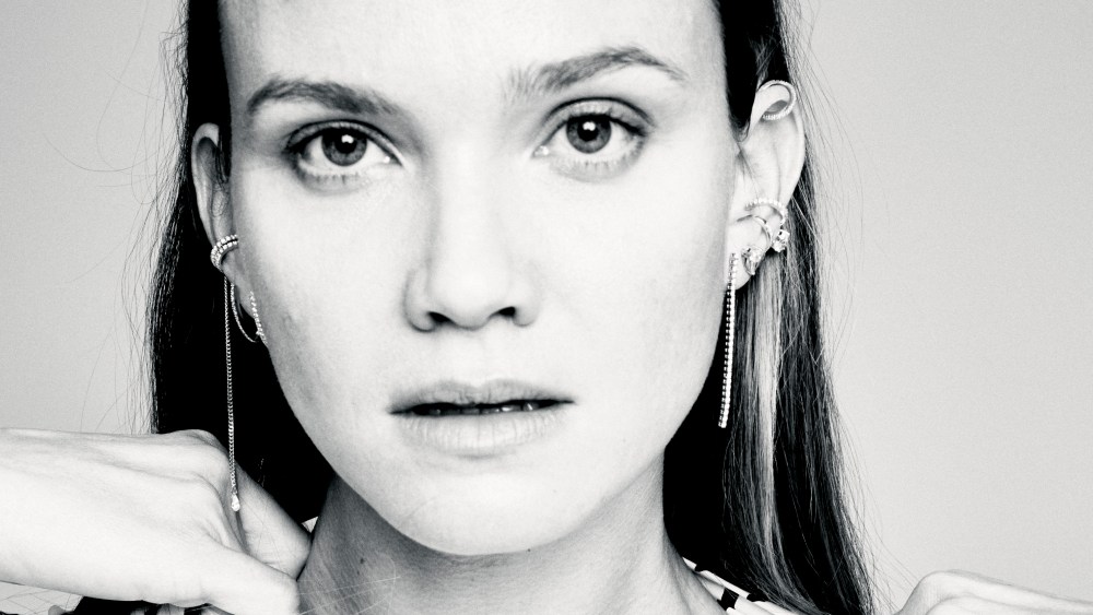 Fiammetta Cicogna wearing Inbilico earrings.