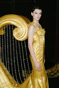 Moschino RTW Fall 2022