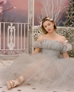 Lili Reinhart