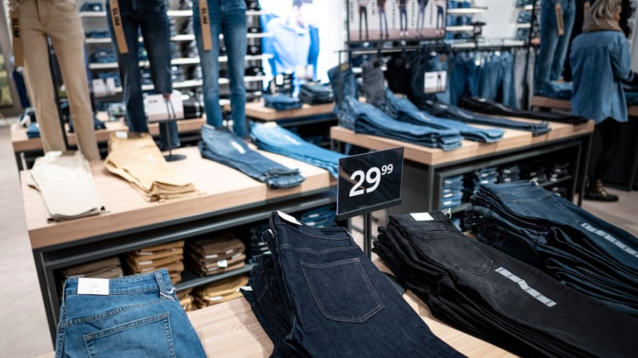 U.S. retailers, aiming to keep the momentum in jeans sales going, imported 31.95 percent more goods in February valued at $607.30 million.