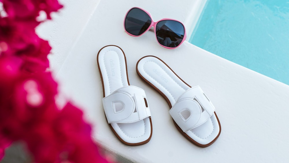 Della Terra Vegan Leather Sandal