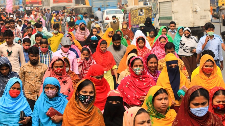 Garment workers in Dhaka, Bangladesh - 03 Feb 2022