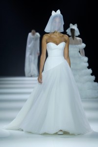Viktor & Rolf Mariage Spring 2023