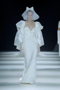 Viktor & Rolf Mariage Spring 2023