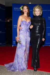 Ashley Judd, left, and Jane Fonda attend the 2015 White House Correspondents' Association Dinner at the Washington Hilton Hotel on Saturday, April 25, 2015, in Washington. (Photo by Charles Sykes/Invision/AP)