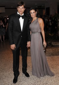 Actor Ashton Kutcher and actress Demi Moore attend the 2009 White House Correspondents' Dinner at the Washington Hilton on Saturday, May 9, 2009 in Washington. (AP Photo/Evan Agostini)