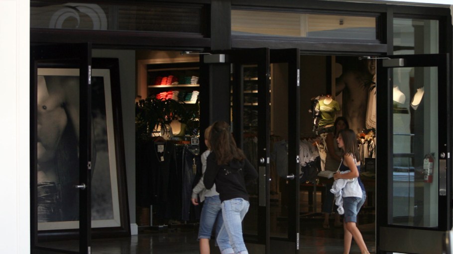 Average unit retail has risen for eight consecutive quarters at the Abercrombie, Hollister, Gilly Hicks and Social Tourist parent company.