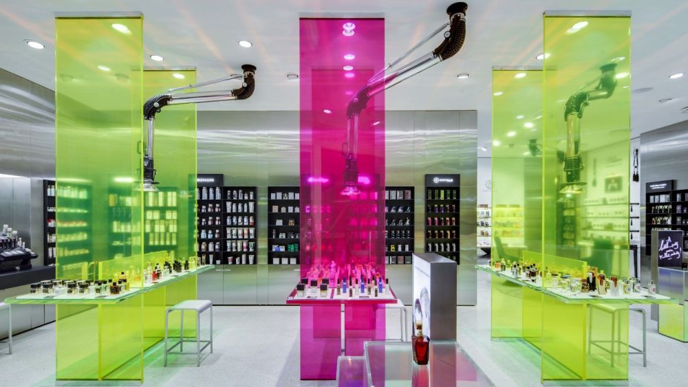 A Crème De La Crème store.