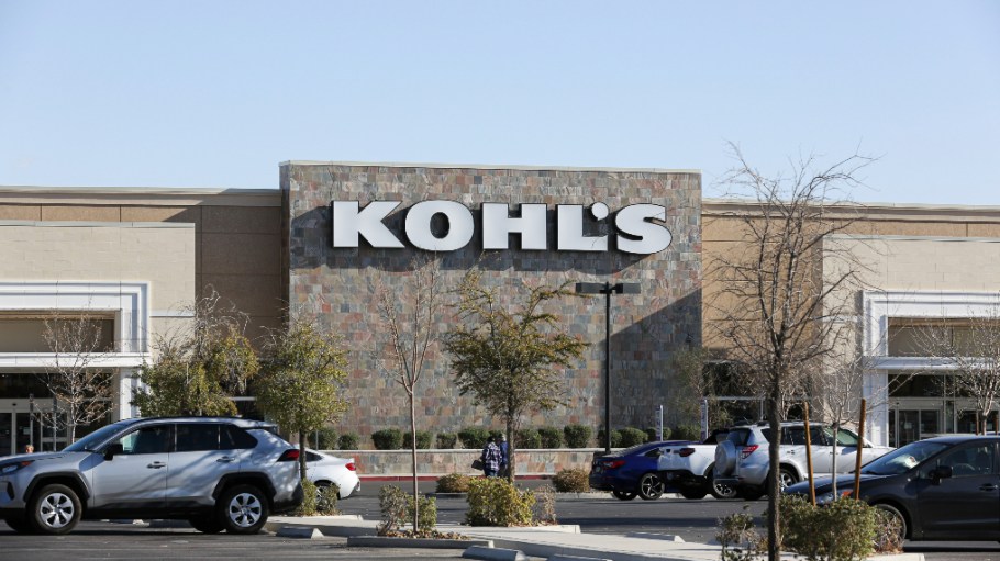 Proxy advisory firm Glass Lewis gave Kohl's a big win after urging shareholders not to vote for activist investor Macellum's picks.