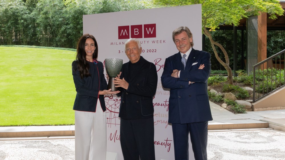 Accademia del Profumo’s president Ambra Martone, Giorgio Armani and Cosmetica Italia's president Renato Ancorotti.