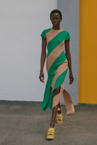 Stella McCartney Resort 2023