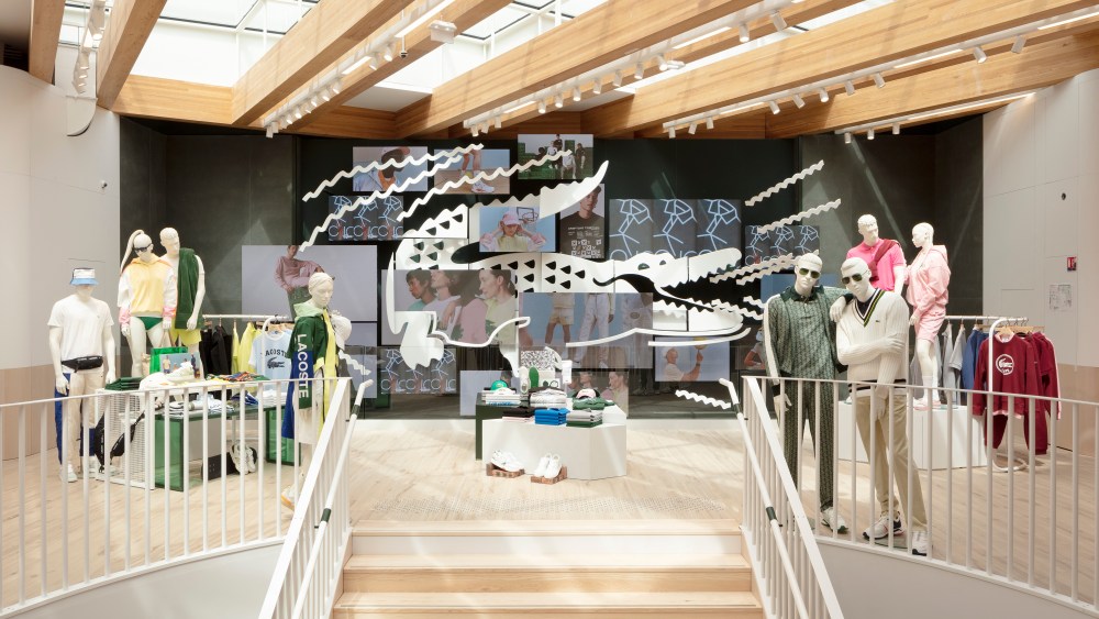 Lacoste Croco Wall