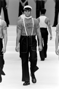 Valentino Couture and Oliver by Valentino RTW Spring 1994 runway show.